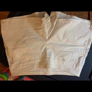 INC white shorts pull on- very cute